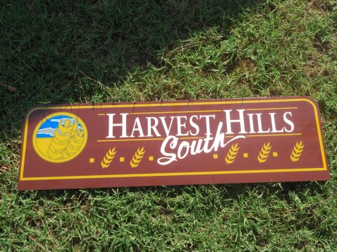 Harvest Hills South Sign.jpg